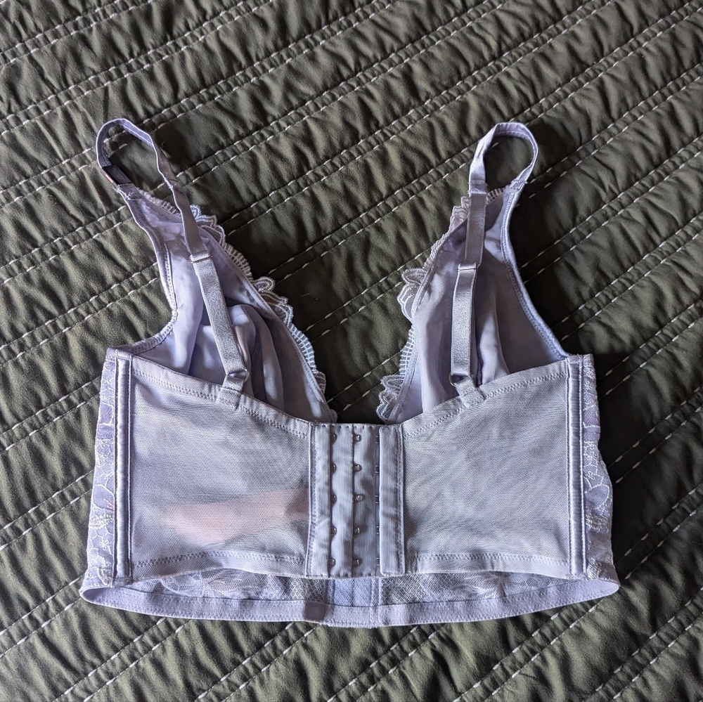 Victoria's Secret Purple Wireless Bra with Textured Design and Wide Straps - Picture 4 of 8